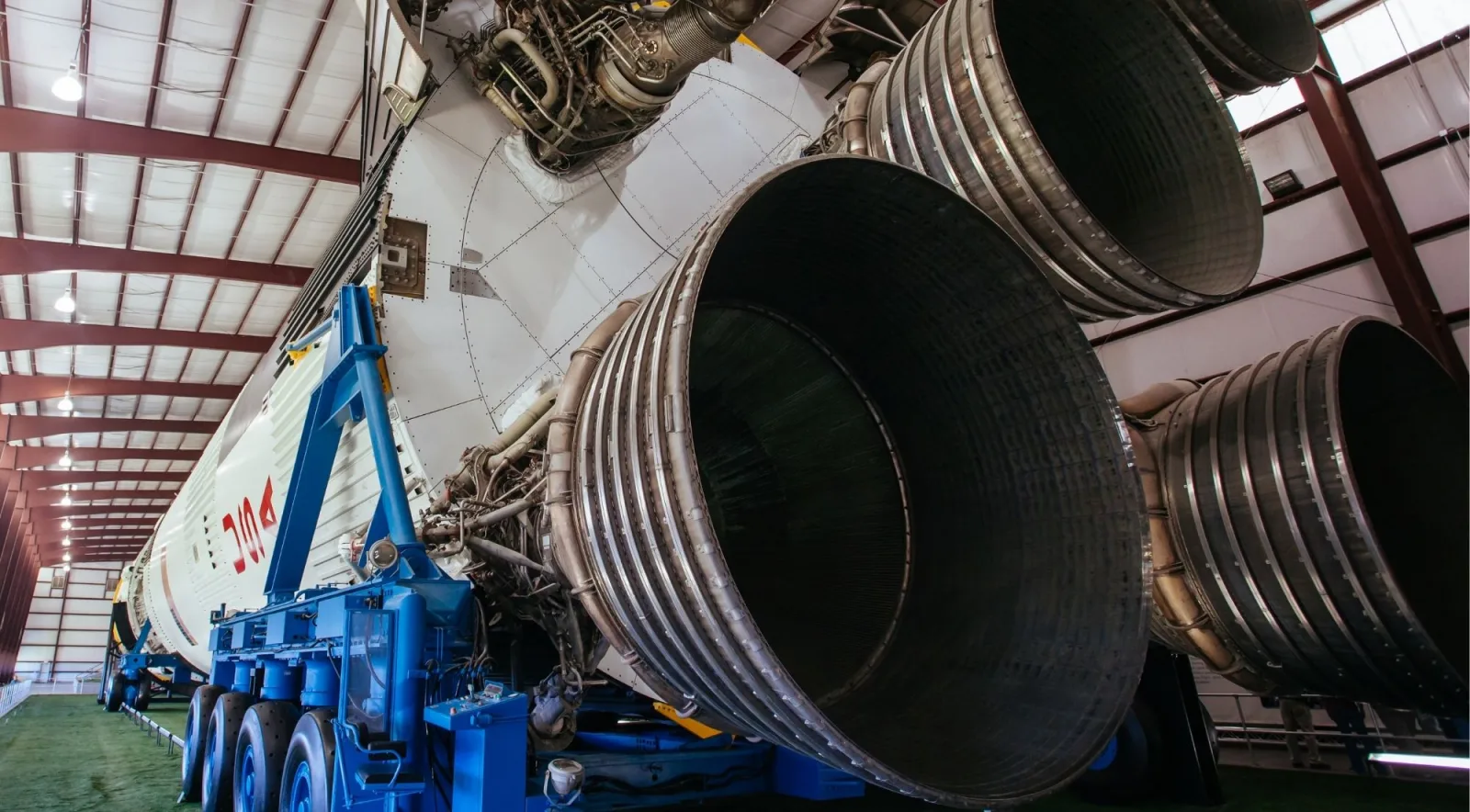 Close-up of the five F-1 engines on the Saturn V rocket's first stage